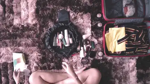 Magic Cosmetics Pouch in action